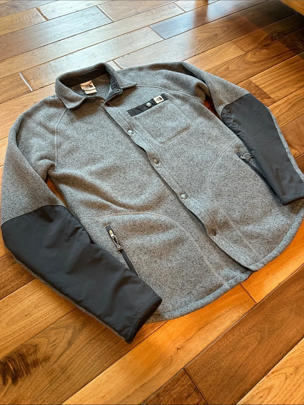 The North Face Gordon Lyons fleece shirt jacket. Sz small